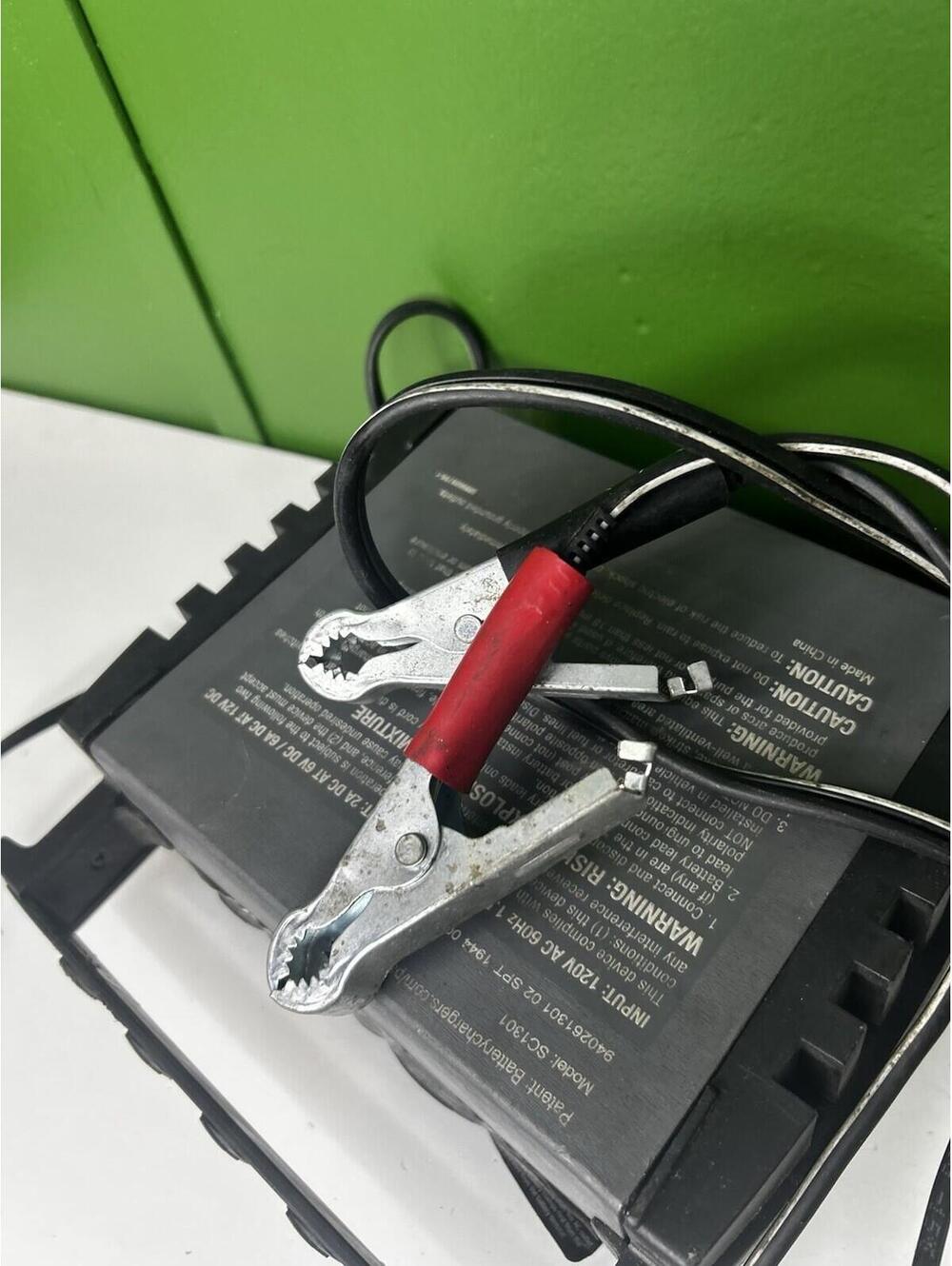 Schumacher SC1301 6V/12V Battery Charger Maintainer 2A/6A UNTESTED FOR PARTS